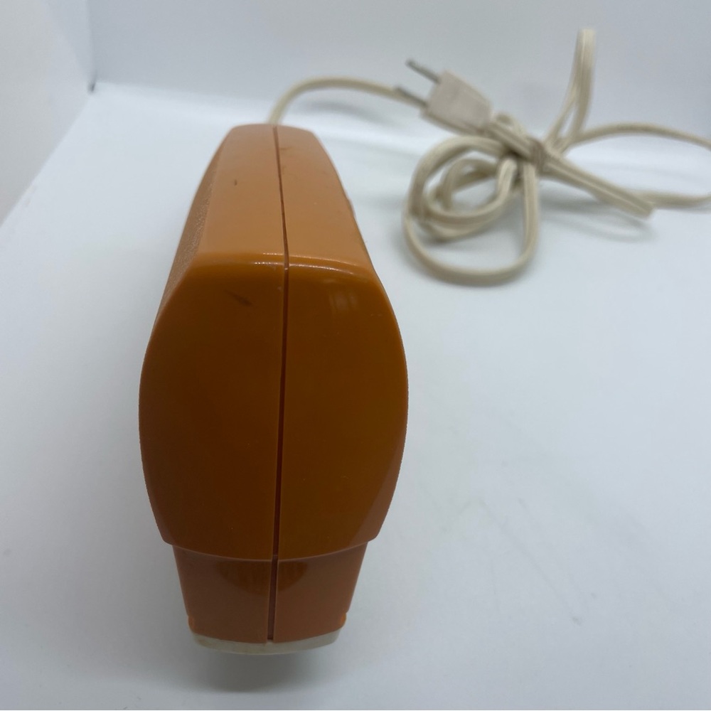 Sunbeam 900 Hair Dryer - Orange and White - Picture 9 of 11